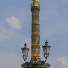 Siegesdsäule mit "Dekor"