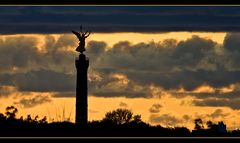 Siegessäule am Abend..