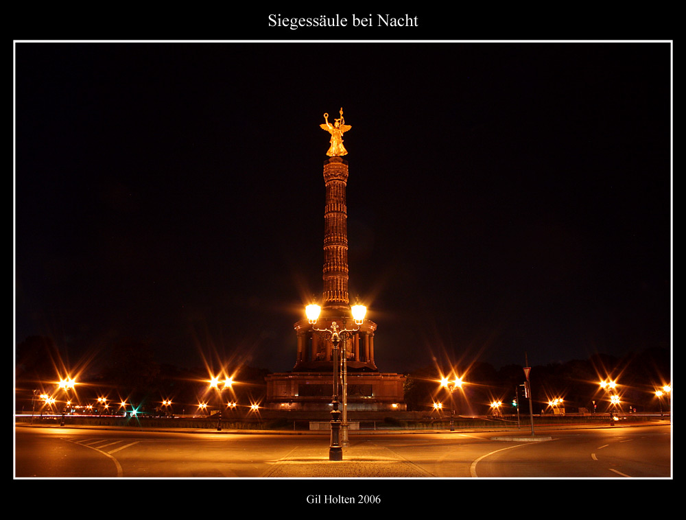 Siegessäule bei Nacht.