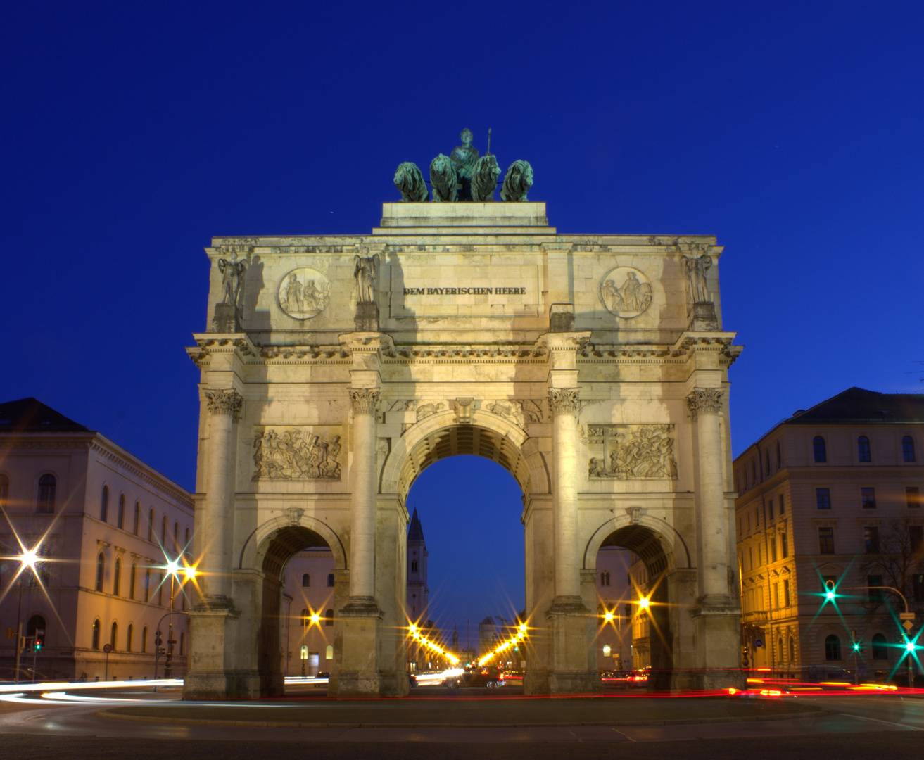 Siegestor im Abendlicht