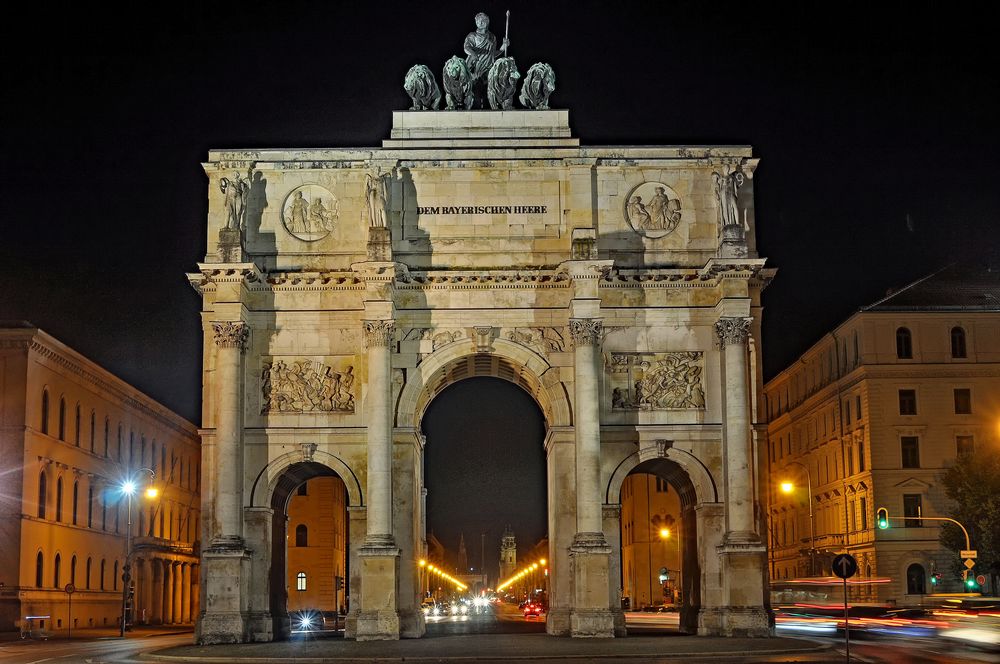 Siegestor und Triumphbogen München