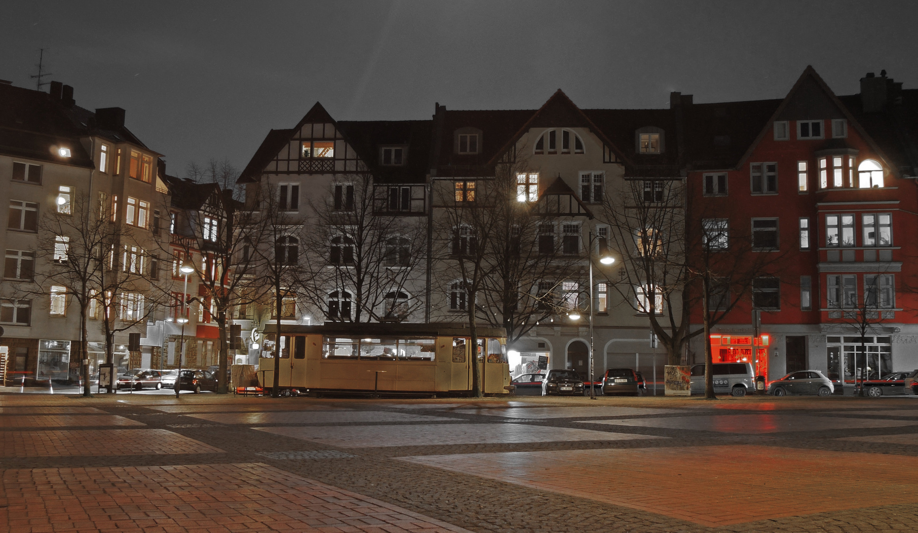 Siegfriedsplatz mit Straßenbahndepot