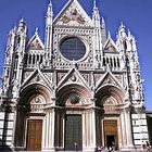 Siena (6) Fassade des Doms