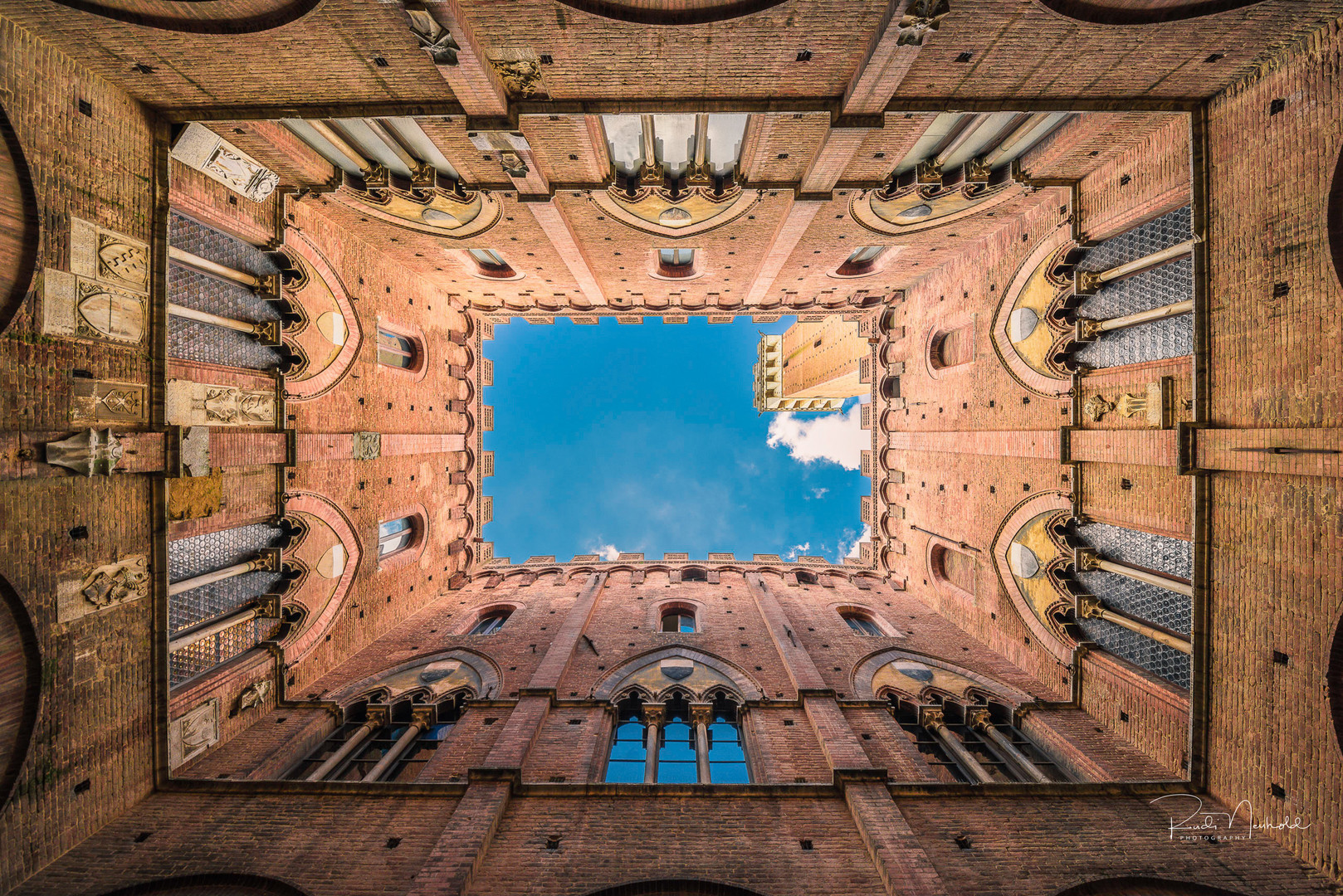 Siena Blick zum Turm