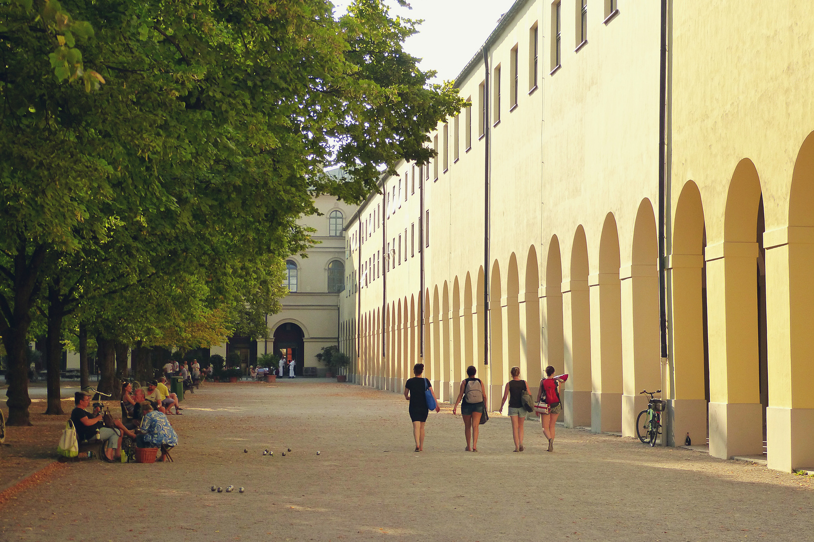 Siesta im Hofgarten