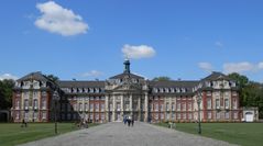 "Sightseeing" in Münster - Teil 3: Das barocke Schloss im Frühsommer (2)