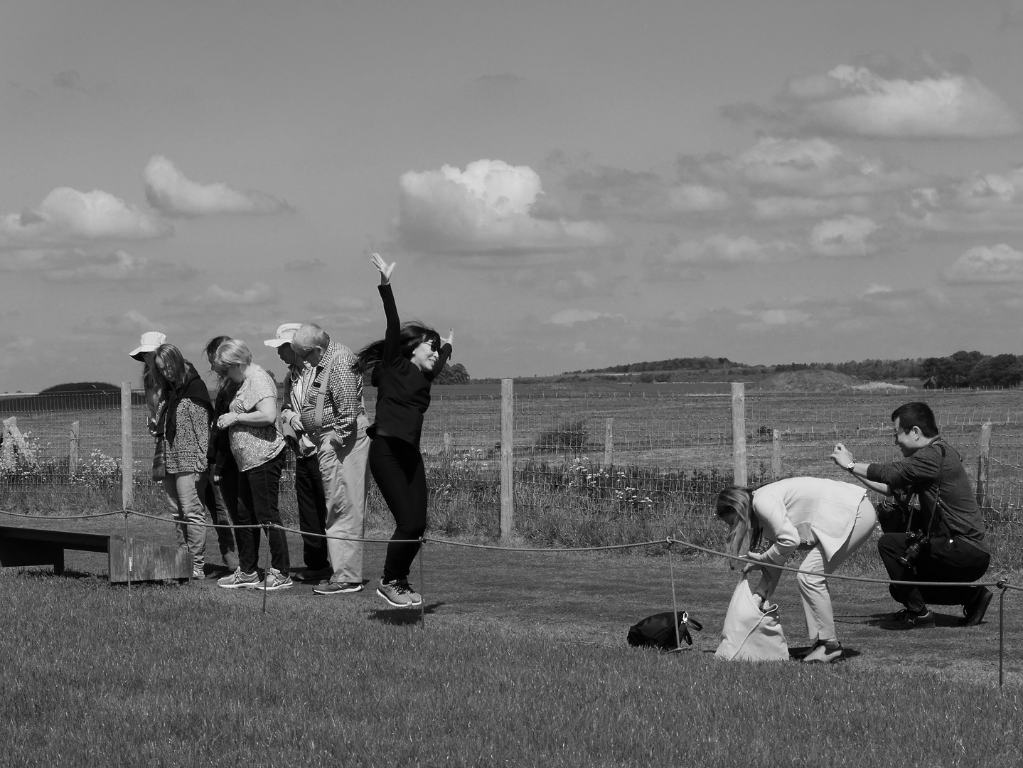 Sightseeing, Posing and Searching