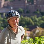 sightseeing with bike -  vor dem Heidelberger Schloss