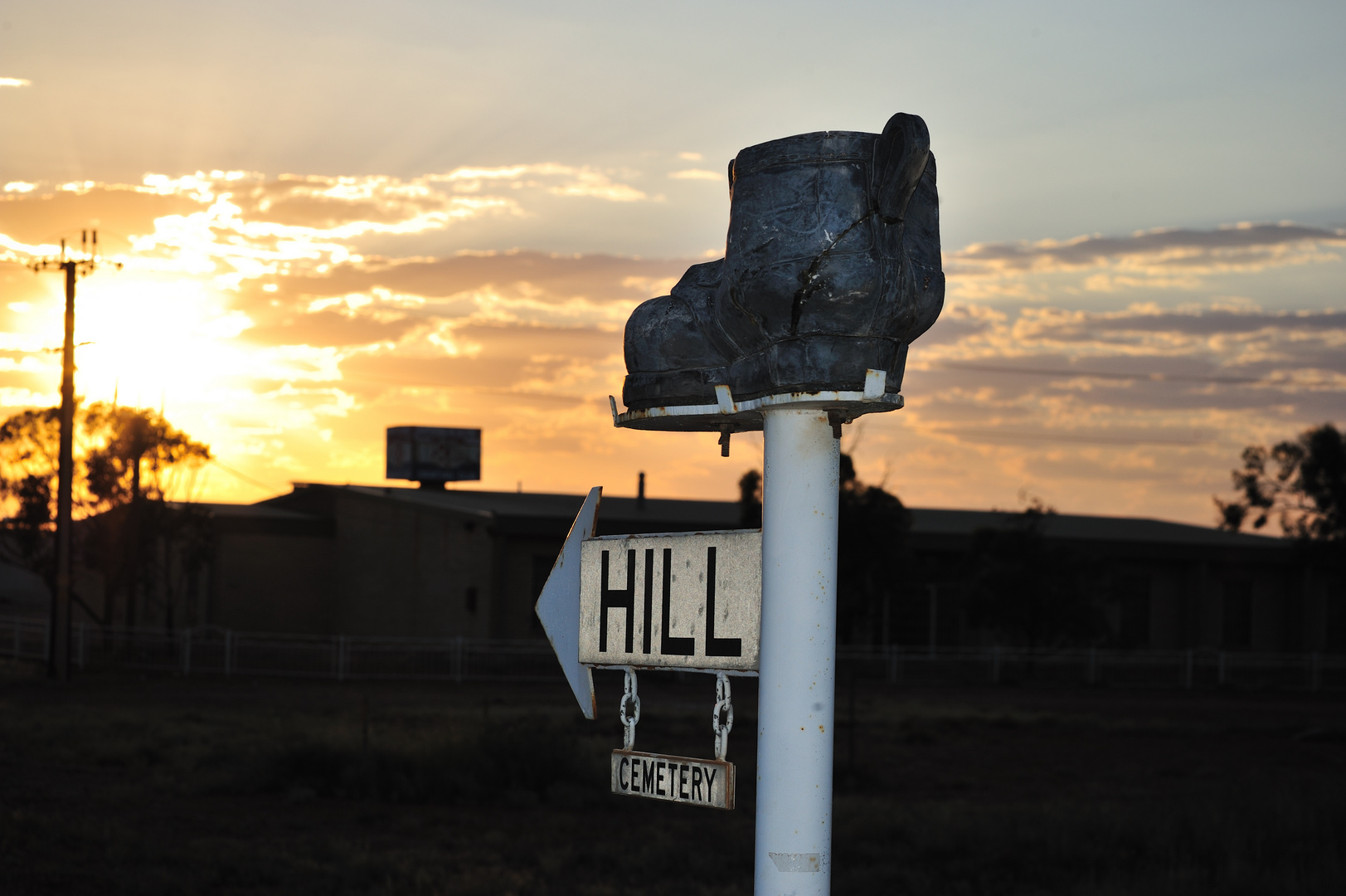 Sign to cemetery (seen in Coober Pedy)