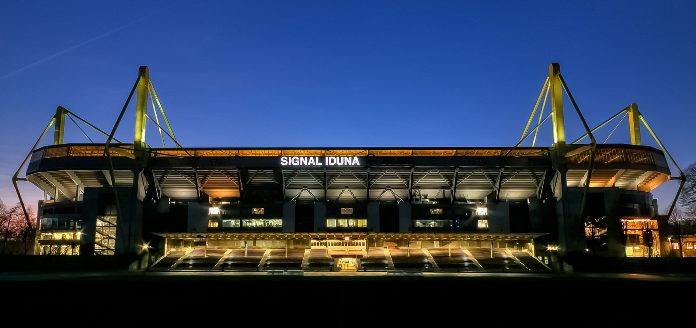 Signal Iduna Park Von Flughafen www.fotocommunity.de