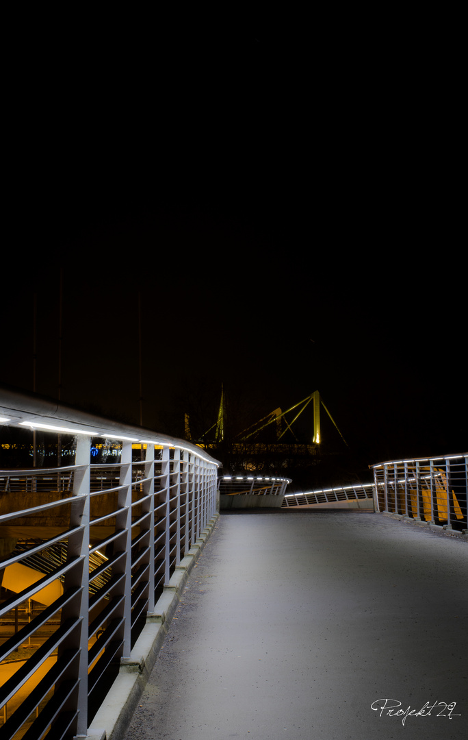 Signal Iduna Park (bis 1. Dezember 2005 Westfalenstadion)