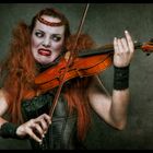 Signorina Paganini im Rausche der Töne