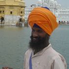 Sikh im Goldenen Tempel von Amritsar, Punjab