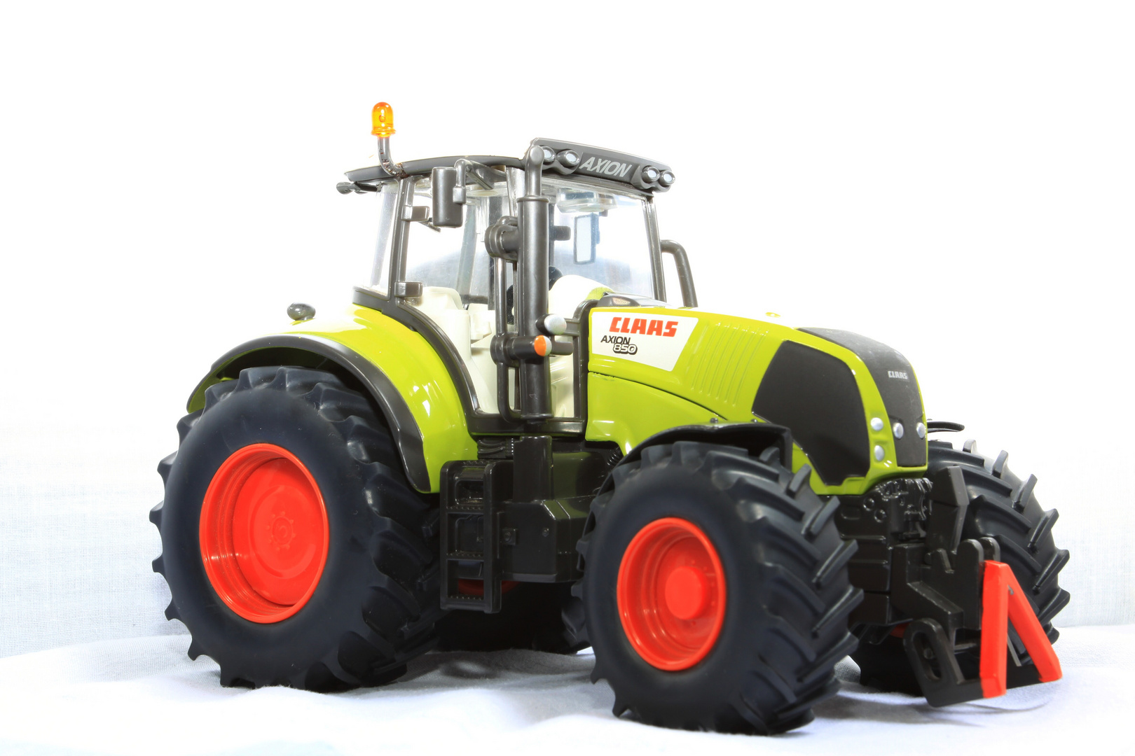 Siku Farmer 1:32 Claas Axion 850