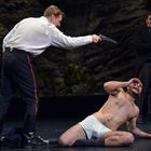 SILAS BREIDING als Hauptmann, SOHEL ALTAN G. als Woyzeck und PASCAL FLIGG als Doktor