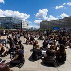 SILENT-DEMO GEGEN RASSISMUS BERLIN ALEXANDERPLATZ #03