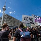 SILENT-DEMO GEGEN RASSISMUS BERLIN ALEXANDERPLATZ #07