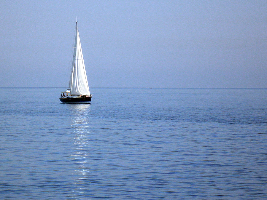 Silent sailing