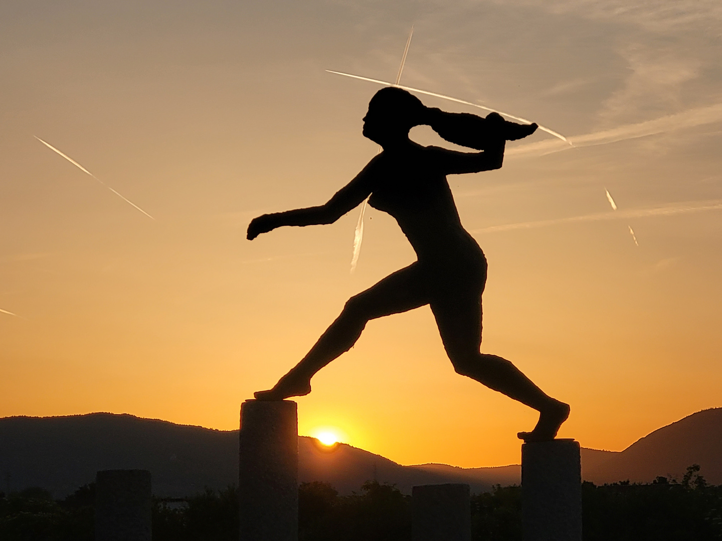 Silhouette an der Bornheimer Turnhalle