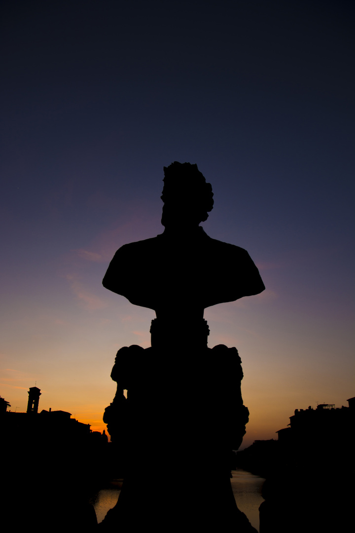 Silhouette der Cellini-Büste