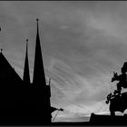 ...Silhouette des Wernigeröder Rathauses...