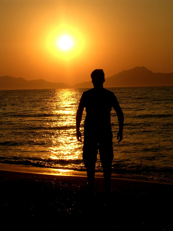 Silhouette im Sonnenuntergang auf der Insel Kos