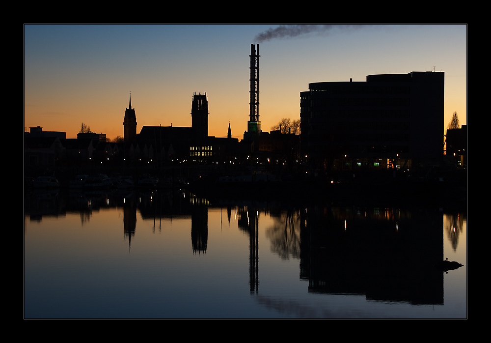 Silhouette und Spiegelung