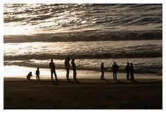 Silhouetten am Strand