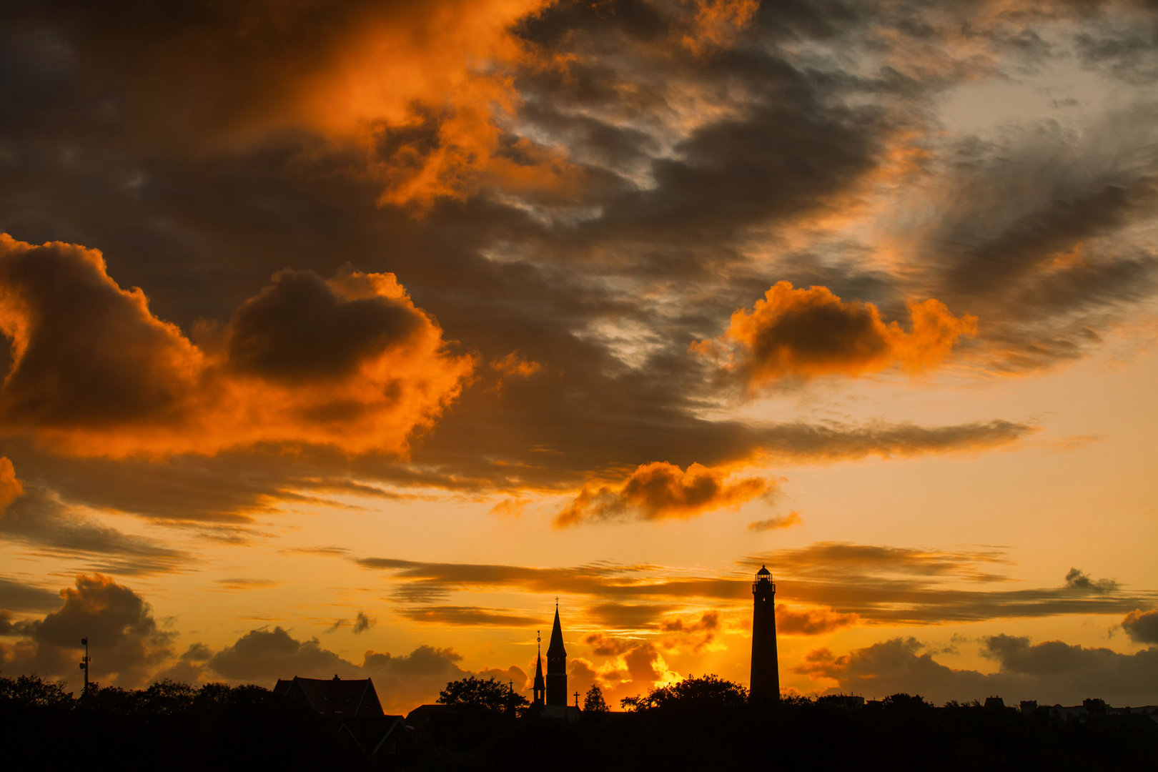 Silhouetten im Sonnenuntergang