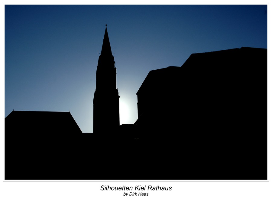 Silhouetten - Rathaus in Kiel