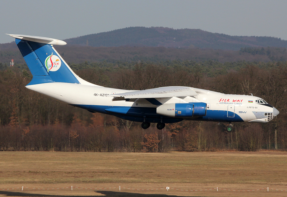 SilkWay Ilyushin Il-76TD-90SW 4K-AZ101