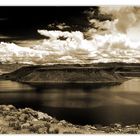 Sillustani en blanco y negro