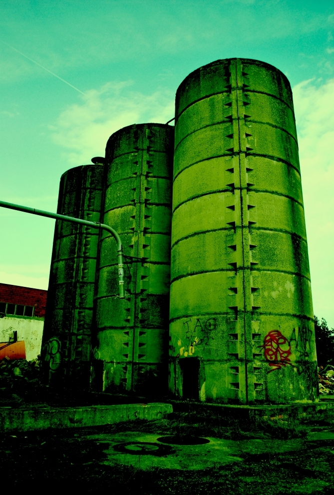 silos