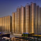 Silos in der Abendsonne