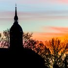 Silouette von St. Annen im Sonnenuntergang