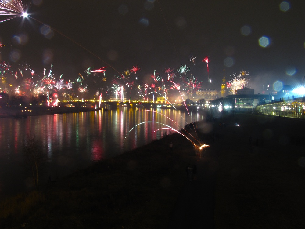 Silvester 2011 in Dresden punkt 0 Uhr