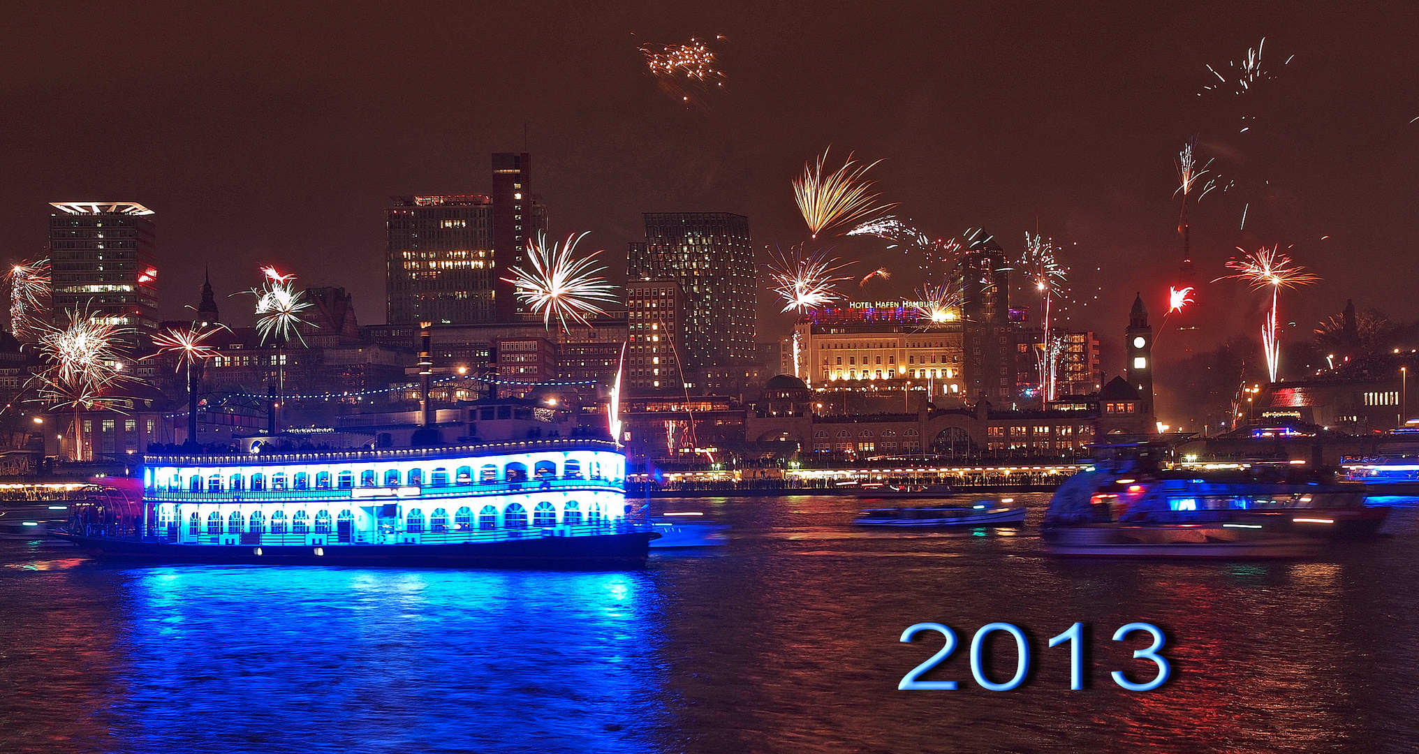 Silvester-Feuerwerk im Hamburger Hafen 2012/2013 Foto &amp; Bild