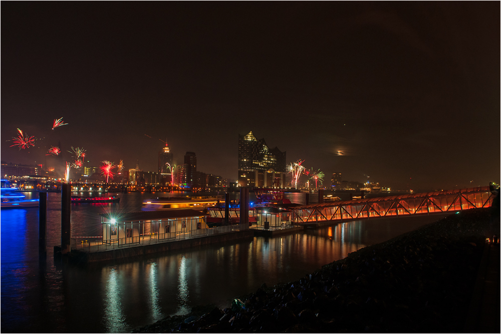 Silvester-Feuerwerk in Hamburg II