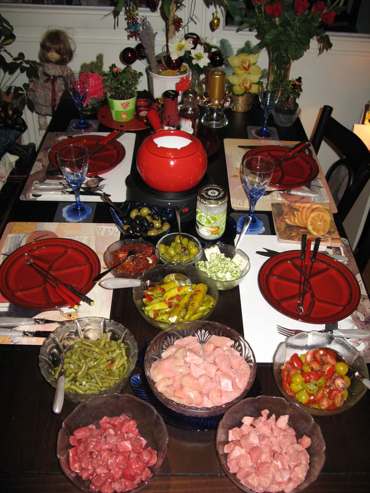 Silvester-Fondue Foto &amp; Bild | stillleben, food-fotografie, tafeln