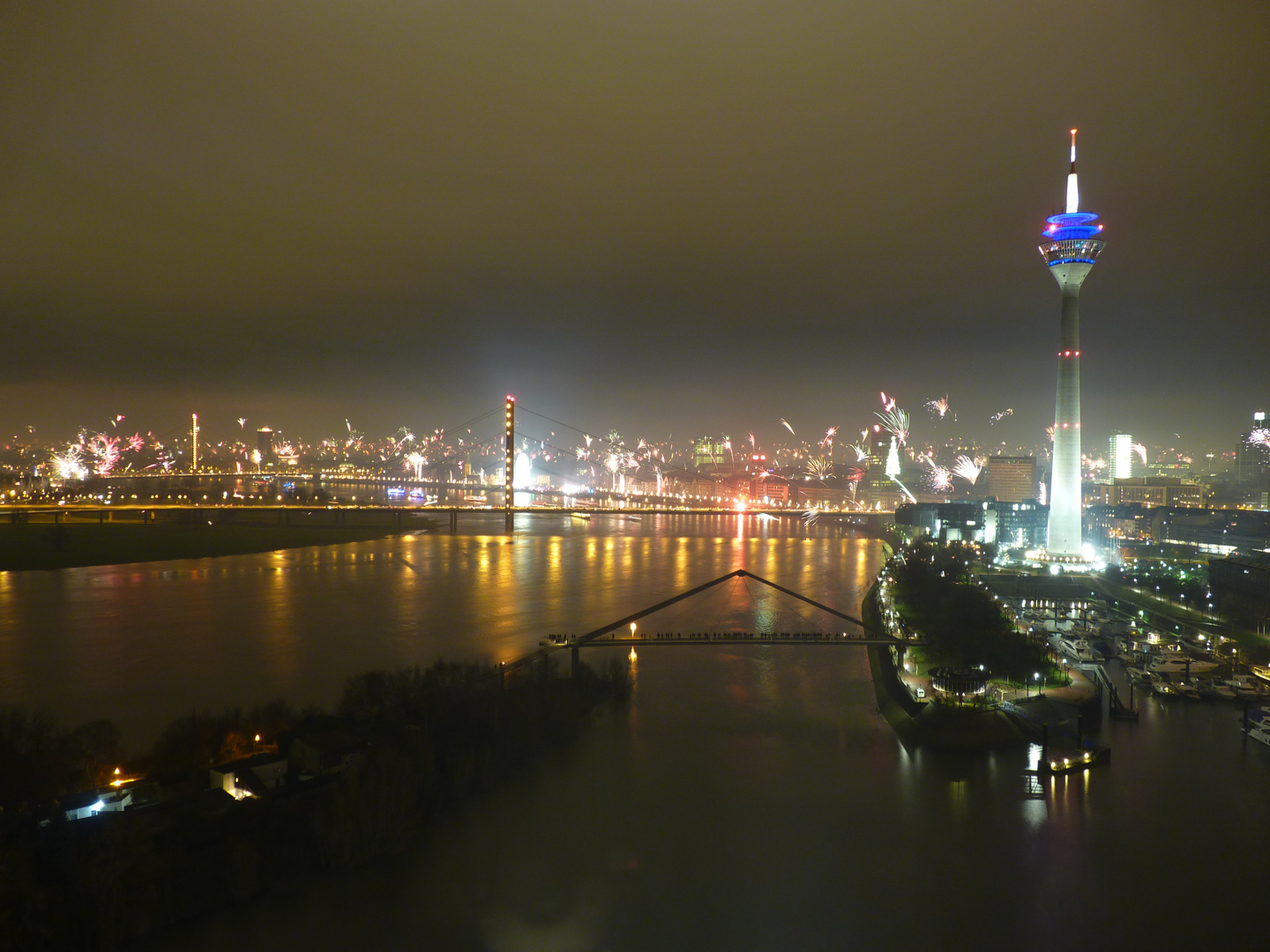 Silvester über Düsseldorf