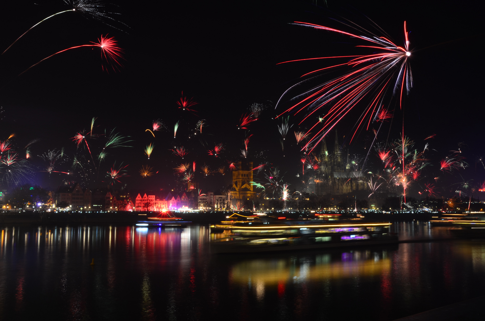 Silvesterfeuerwerk 2015/2016 in Köln I