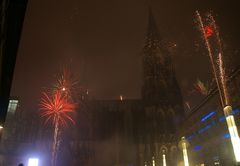 Silvesterfeuerwerk am Kölner Dom