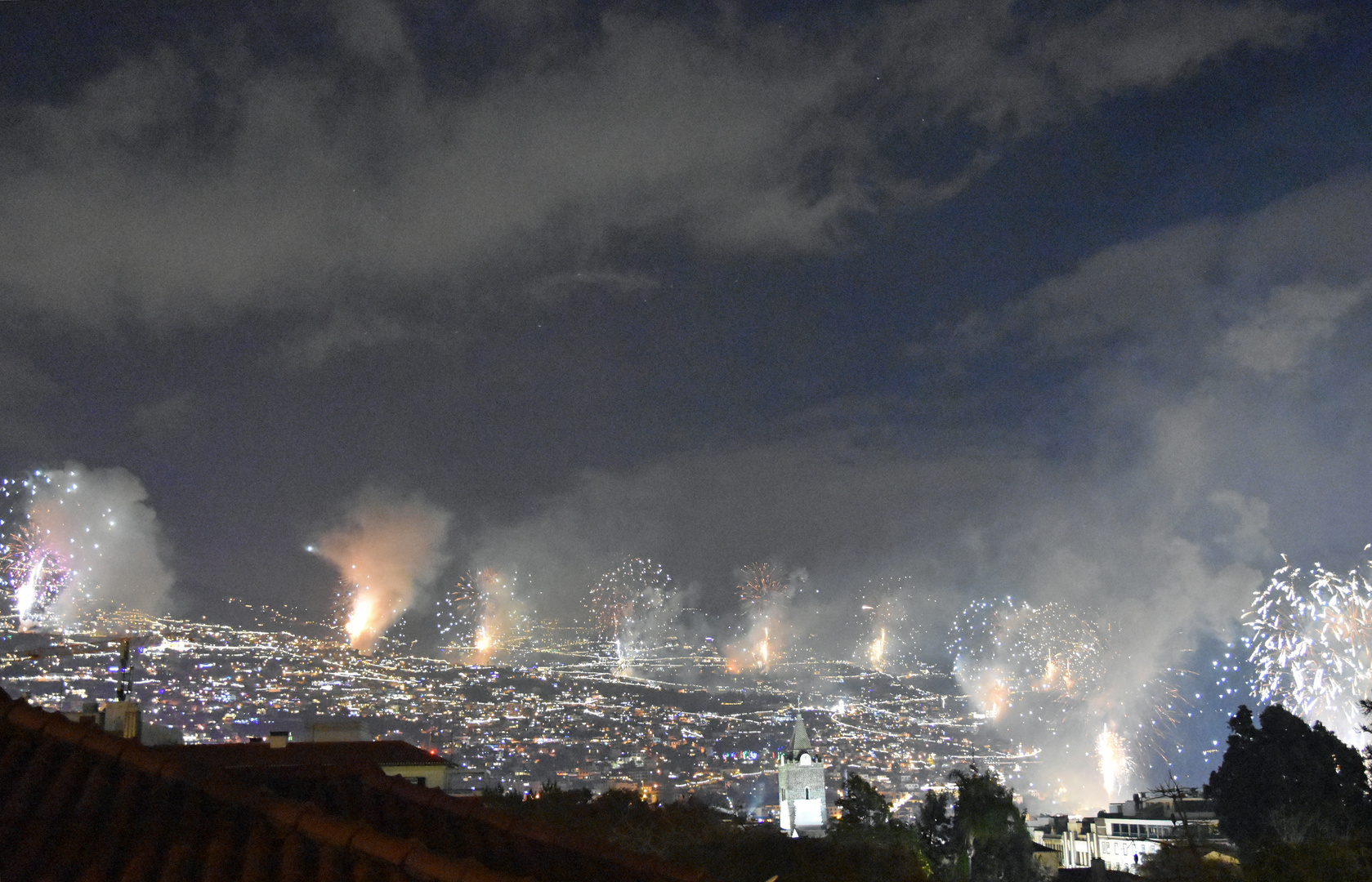 Silvesterfeuerwerk in Funchal auf Madeira (1)