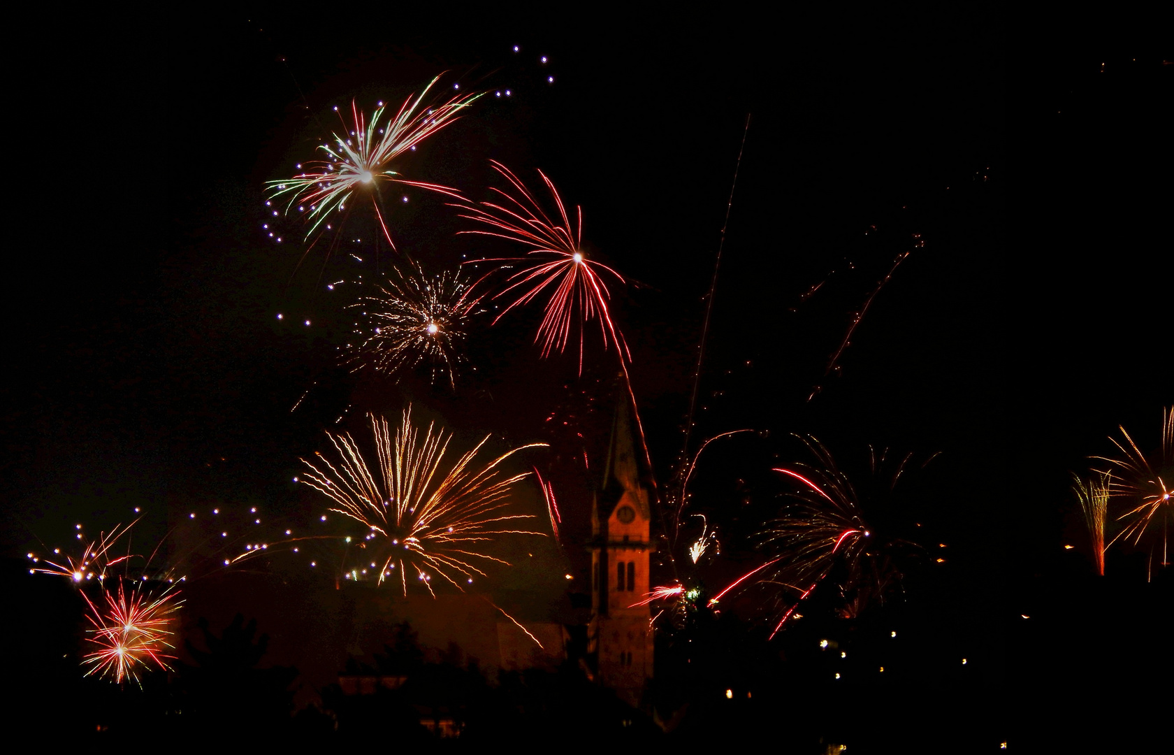 Silvesterfeuerwerk über Erbendorf