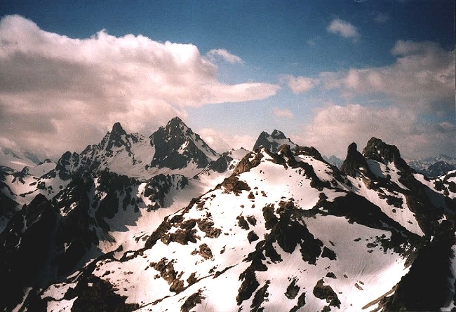 Silvretta. Nördliche Valgragesspitze. Blick zur Litznergruppe.