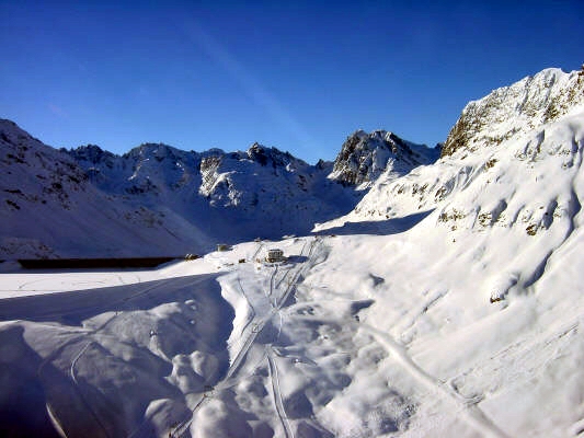 Silvrettastausee verschneit