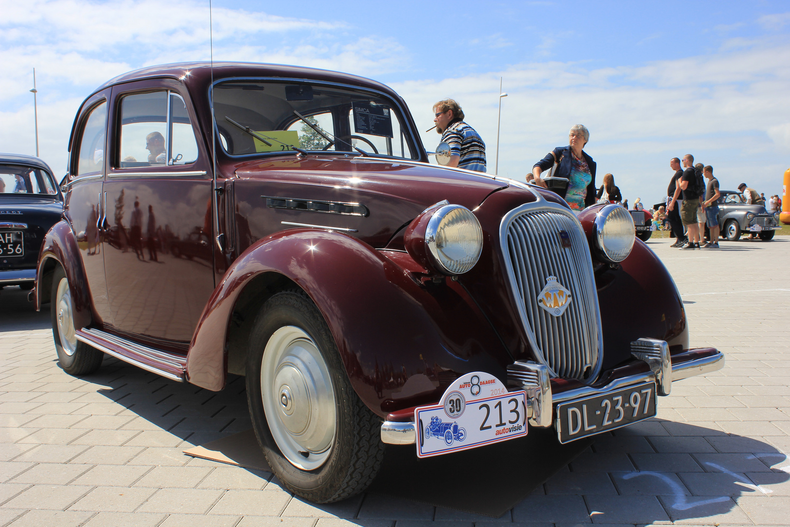 Simca 8 1200 berline [1951].