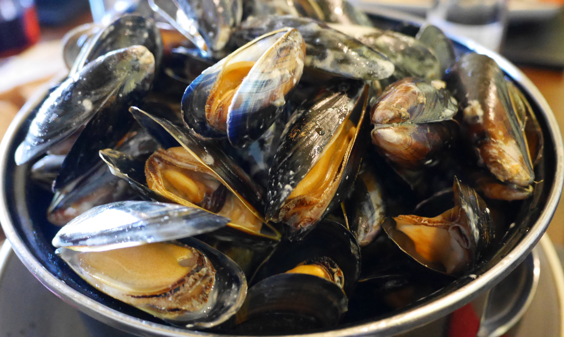 simple pub, perfect mussels