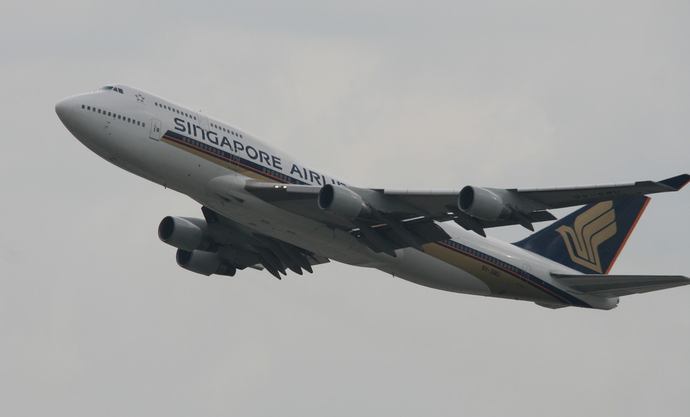 Singapore Airline 747-400