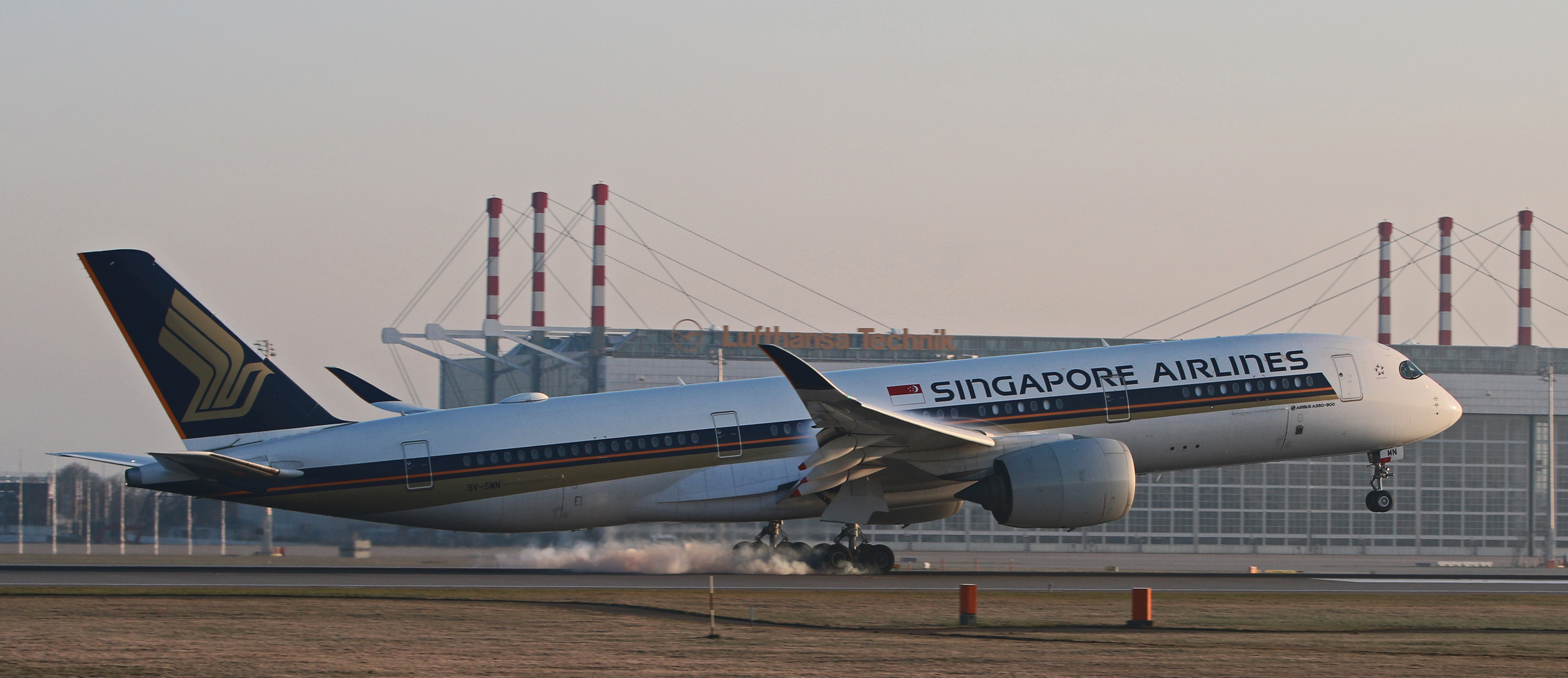 SINGAPORE AIRLINES